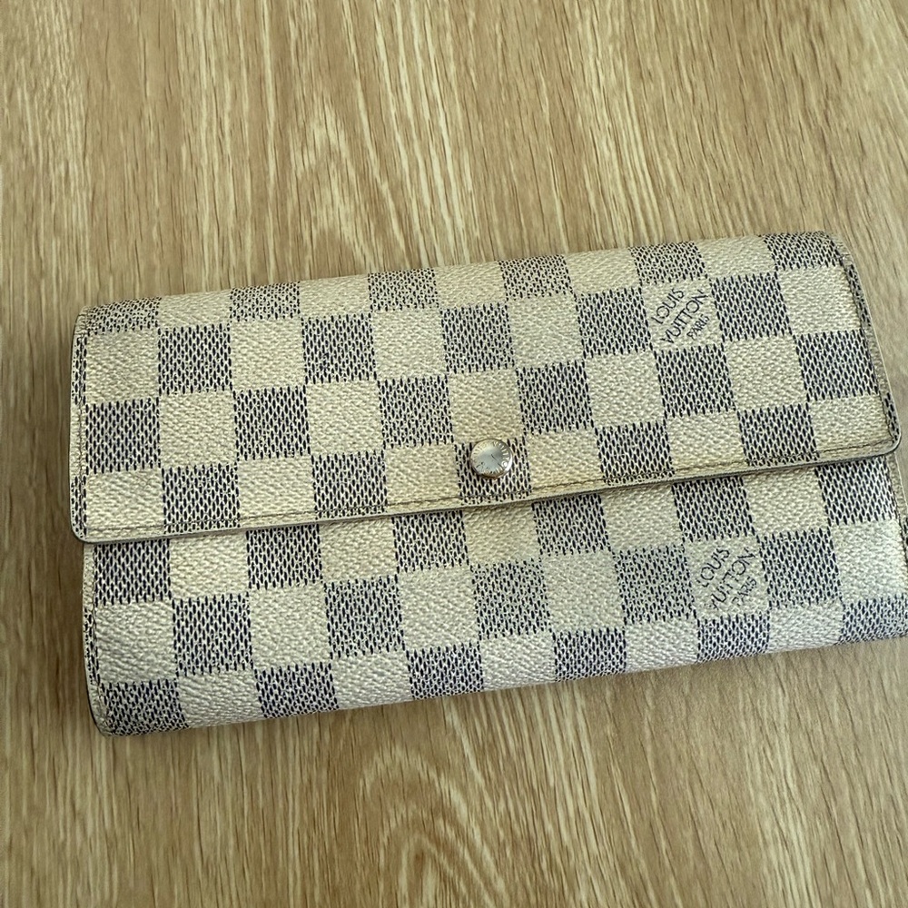 Louis Vuitton Damier long Wallet cream and gray